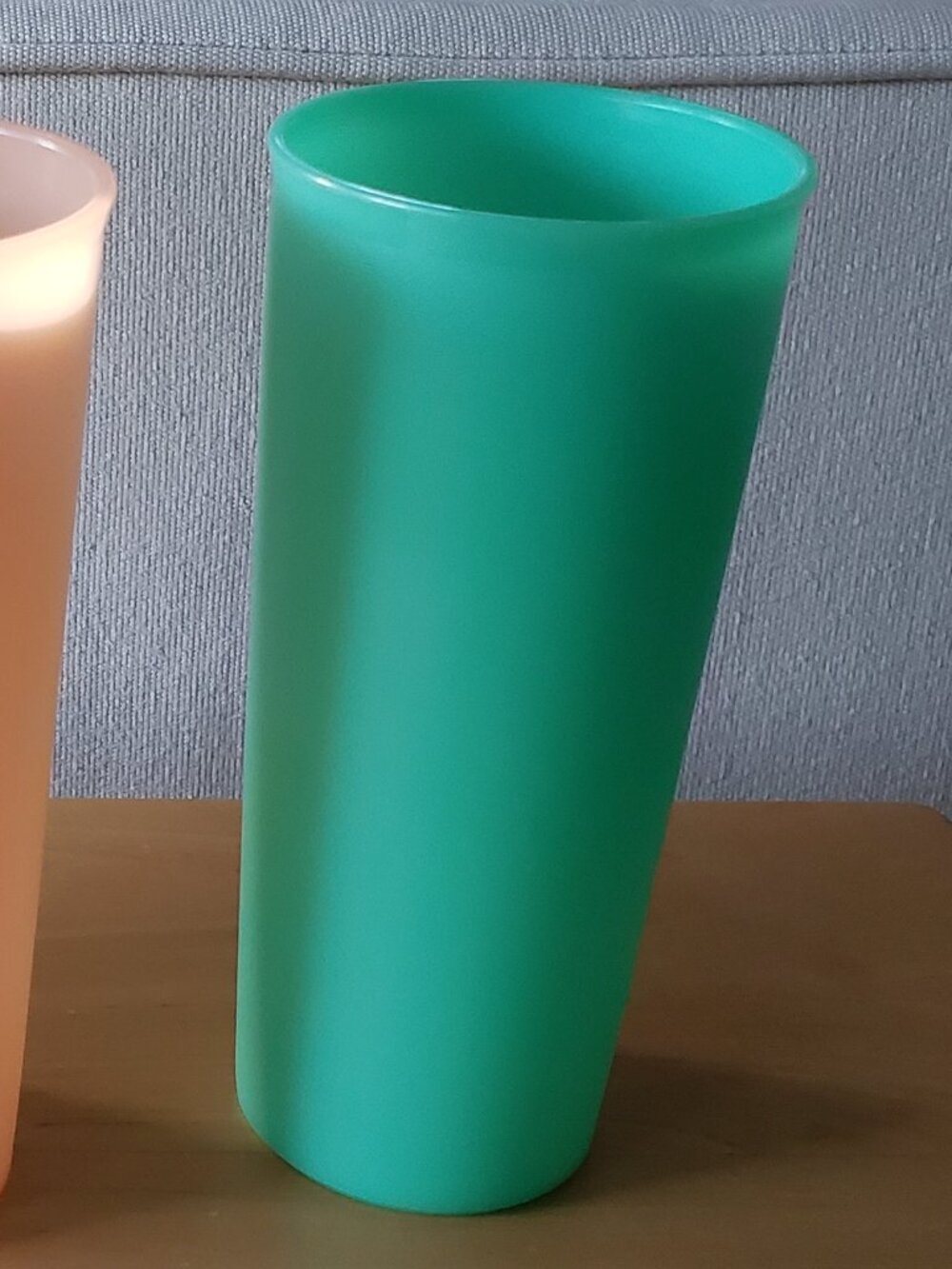 NWOT Tupperware pastel tumblers set of 3 - Picture 5 of 5